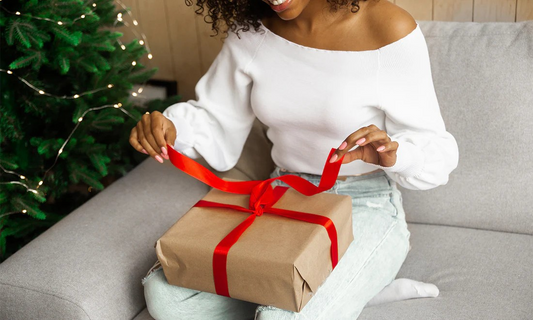 Is It Okay to Gift a Vibrator? Holiday Dos and Don’ts for Toy Gifting