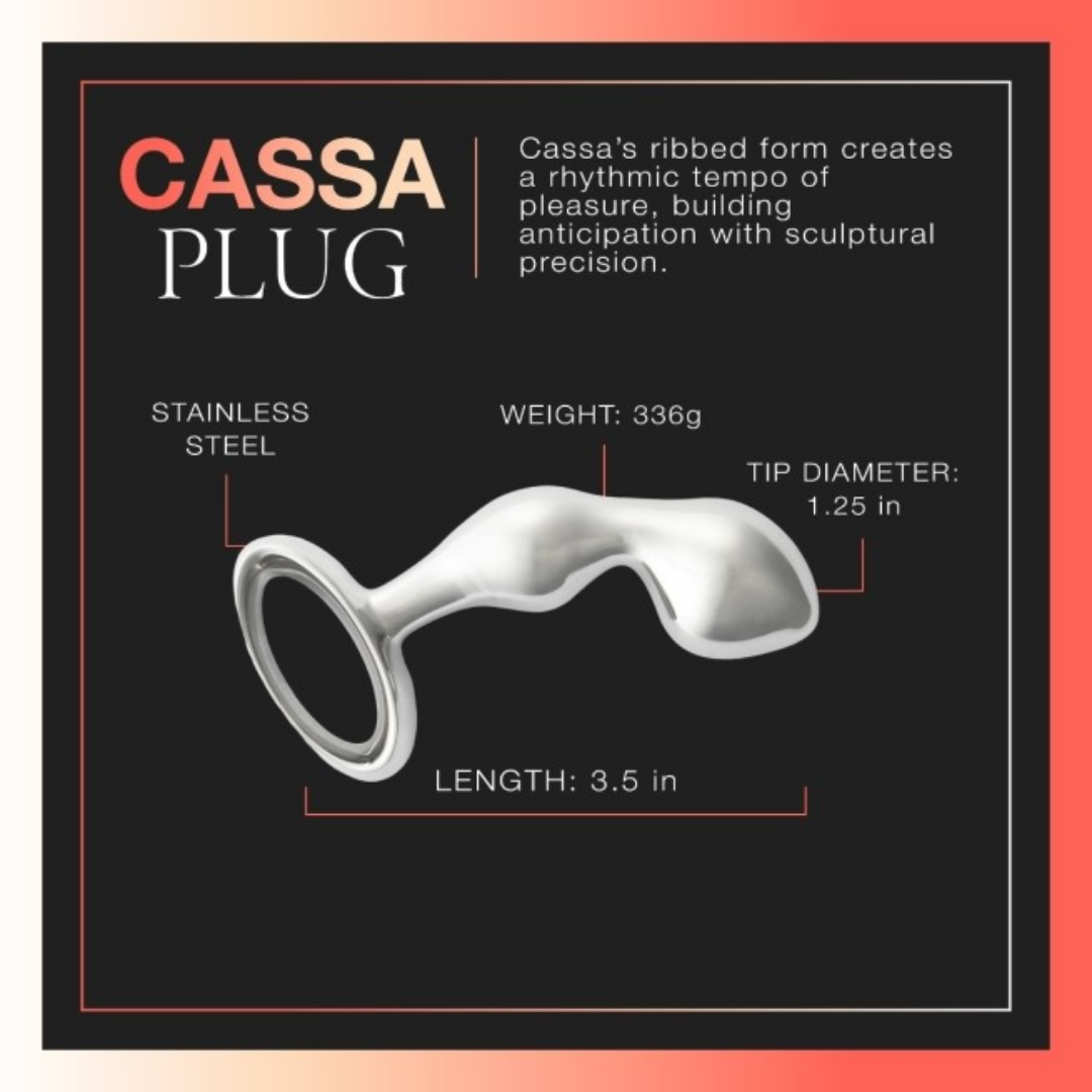 A silver Cassa plug against a black background showing the measurements.
