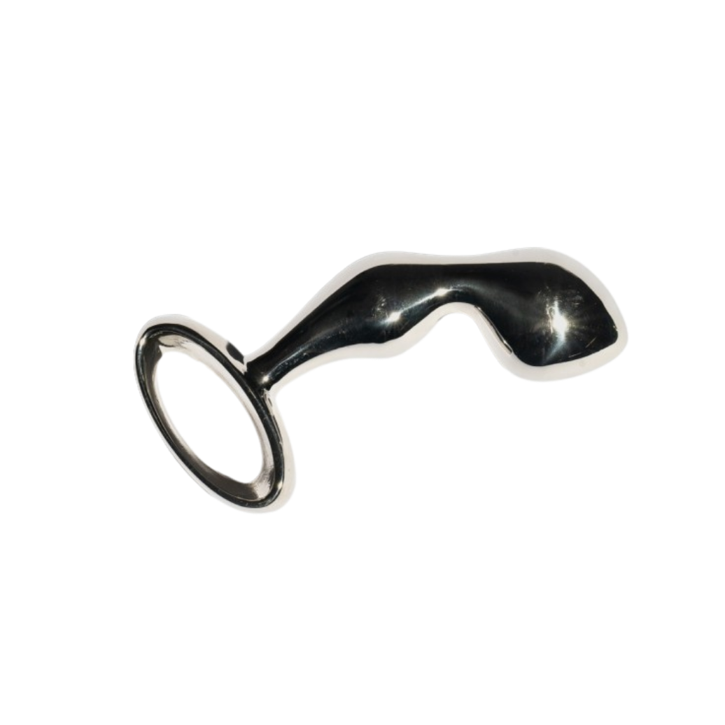A silver Cassa plug.